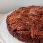 Zimtschnecken-Kuchen für das Osterbrunch - Flockelicious